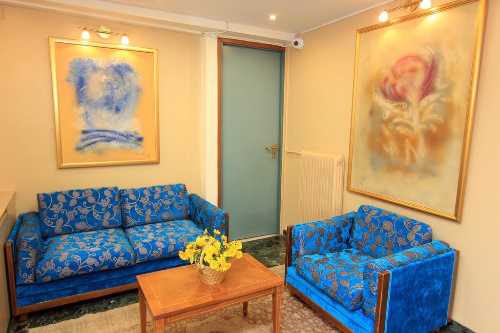 Hotel Triton 3*